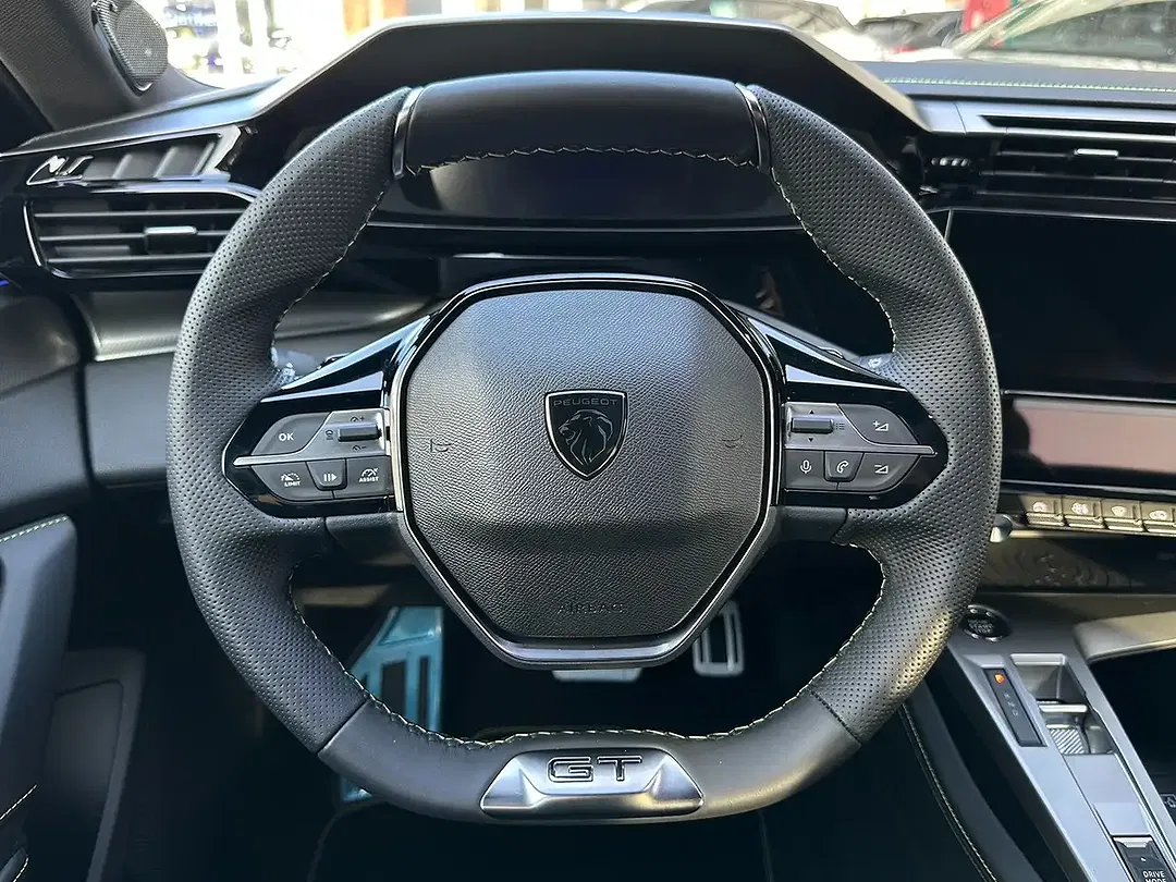 Peugeot 408 210 EV GT - Thumbnail 13