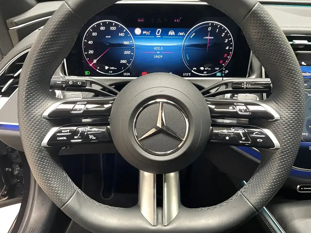 Mercedes-Benz E 300 4MATIC AMG MBUX Burmester - Thumbnail 10
