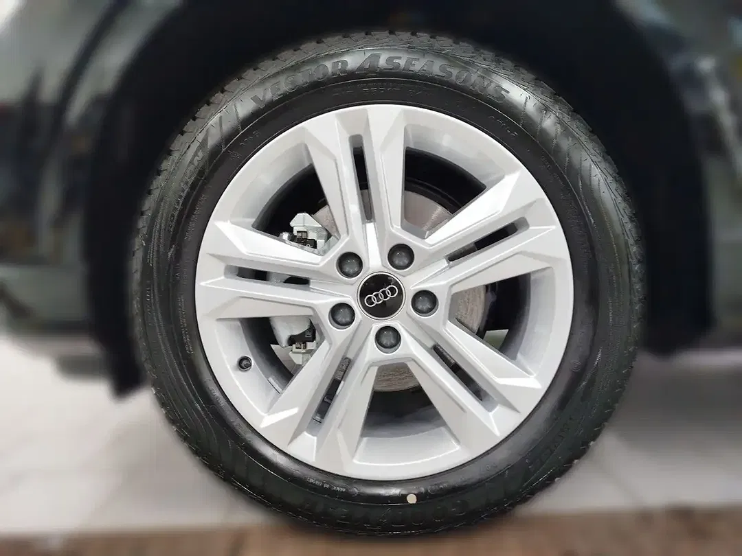 Audi Q2 30 TFSI advanced - Thumbnail 3