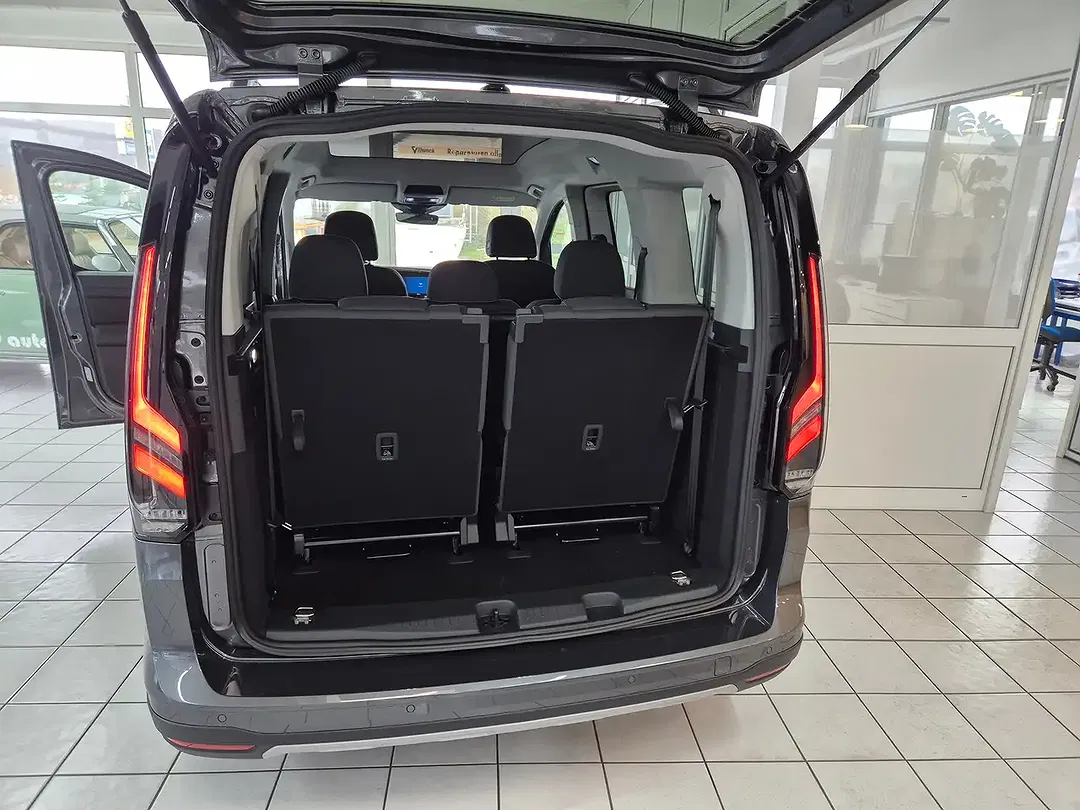 Ford Tourneo Connect 2.0 EcoBlue Active - foto 15