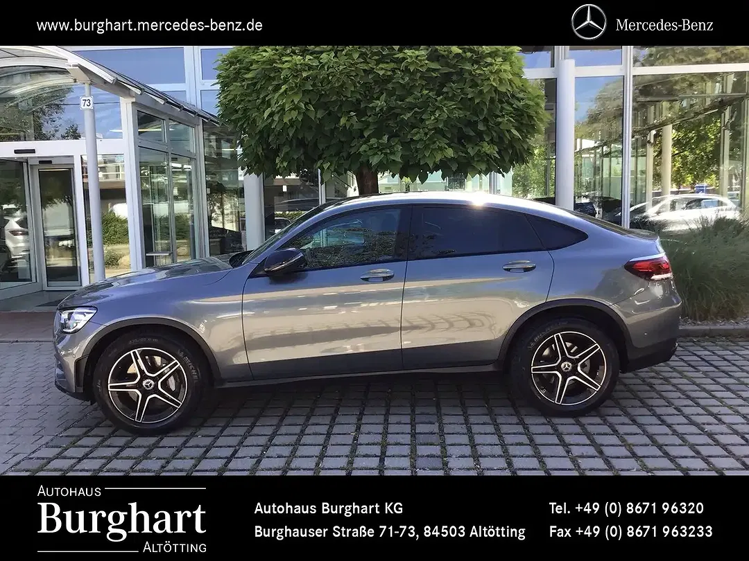 Mercedes-Benz GLC 300 4MATIC AMG Line Night - Thumbnail 4
