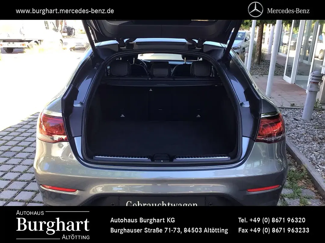 Mercedes-Benz GLC 300 4MATIC AMG Line Night - Thumbnail 7