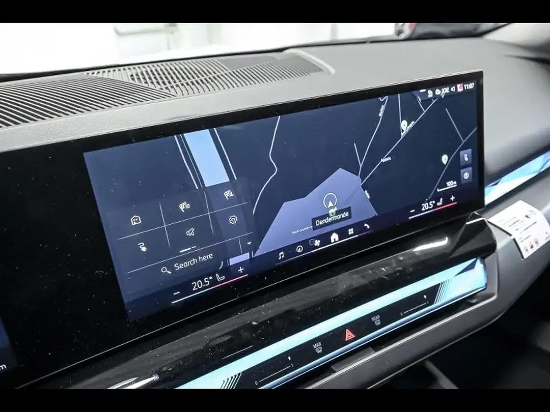 BMW i5 - Thumbnail 6