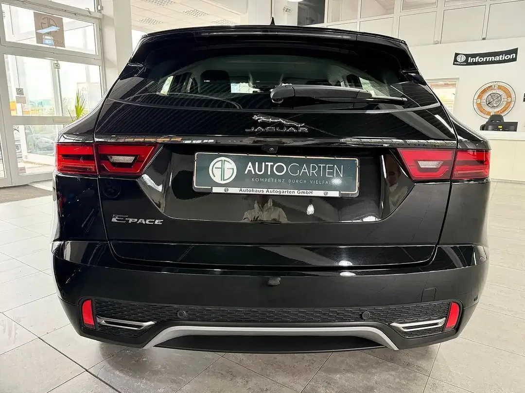 Jaguar E-Pace - Thumbnail 5