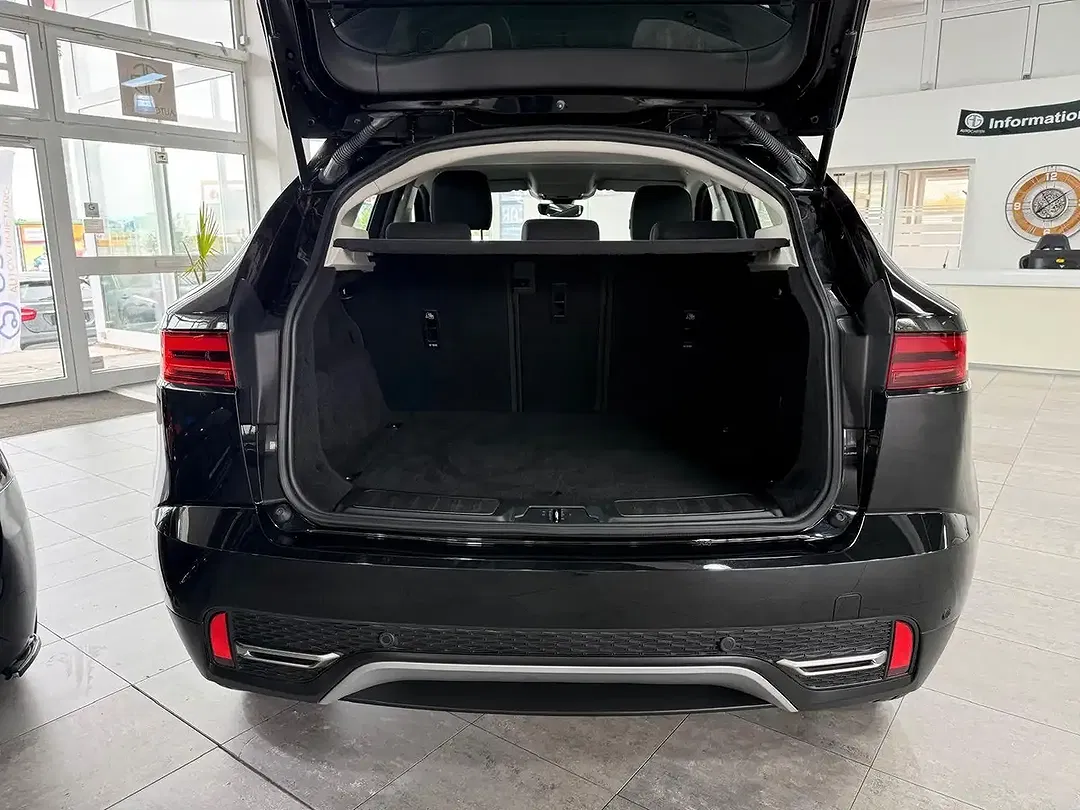 Jaguar E-Pace - Thumbnail 6