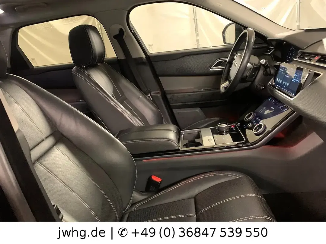 Land Rover Range Rover Velar - Thumbnail 4