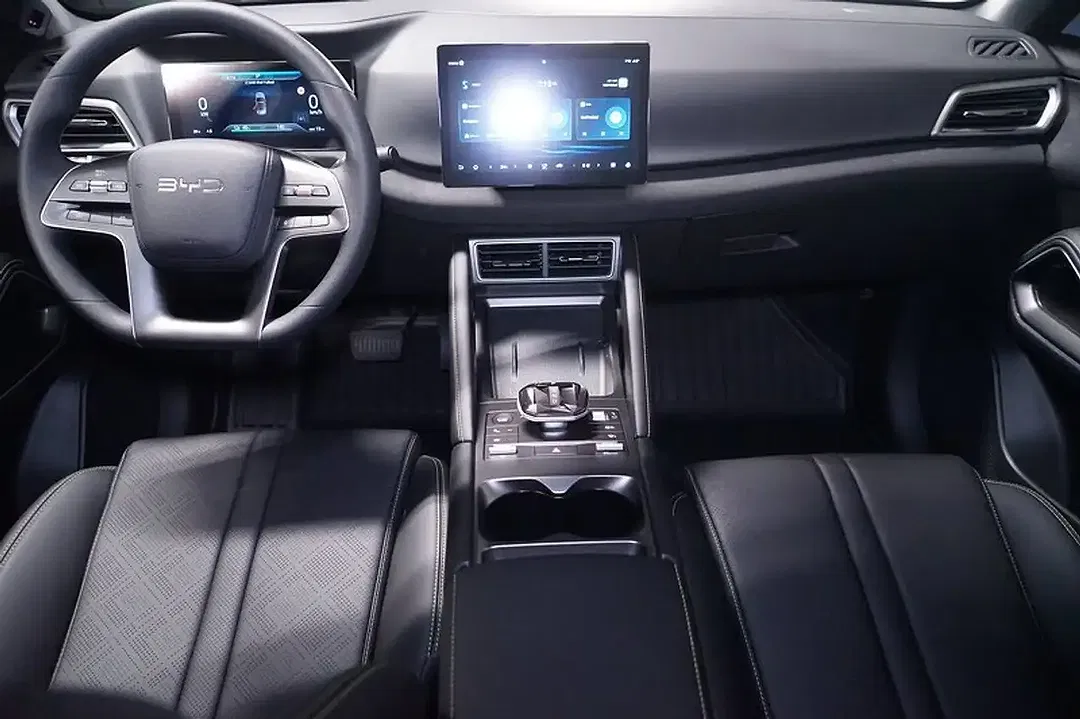 BYD Atto 2 EV Active - Thumbnail 6