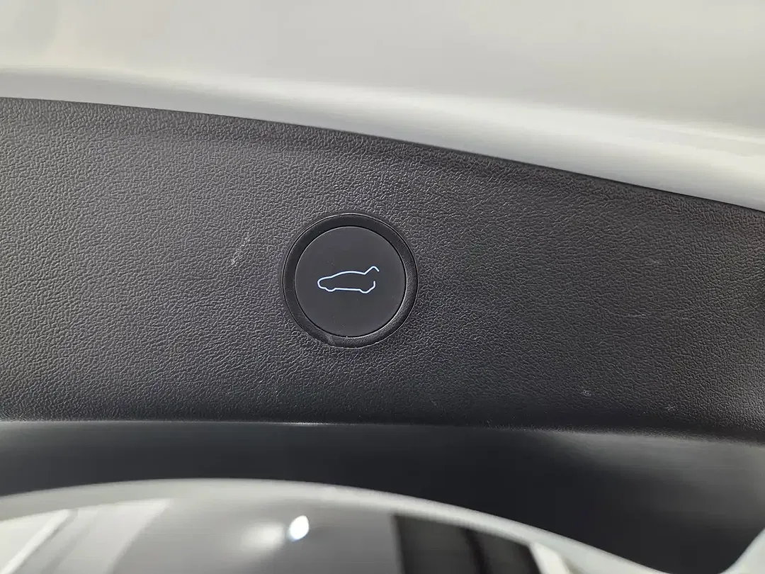 Tesla Model 3 Dual Motor Long Range - Thumbnail 14