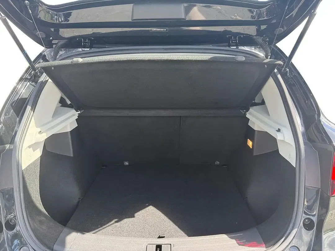 MG ZS EV Luxury - Thumbnail 6