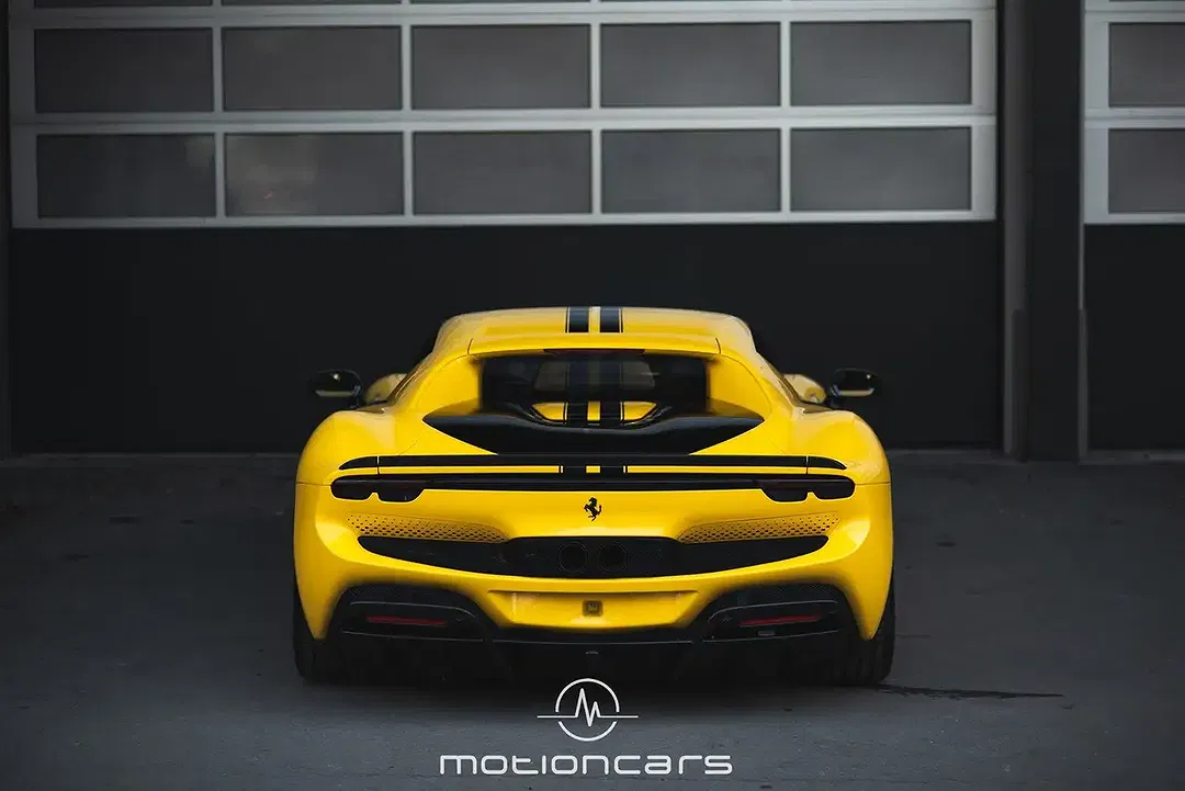 Ferrari 296 GTB - Thumbnail 6