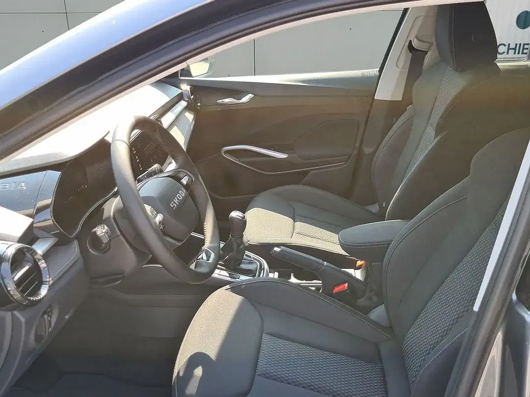 Skoda Fabia 1.0 TSI - Thumbnail 9
