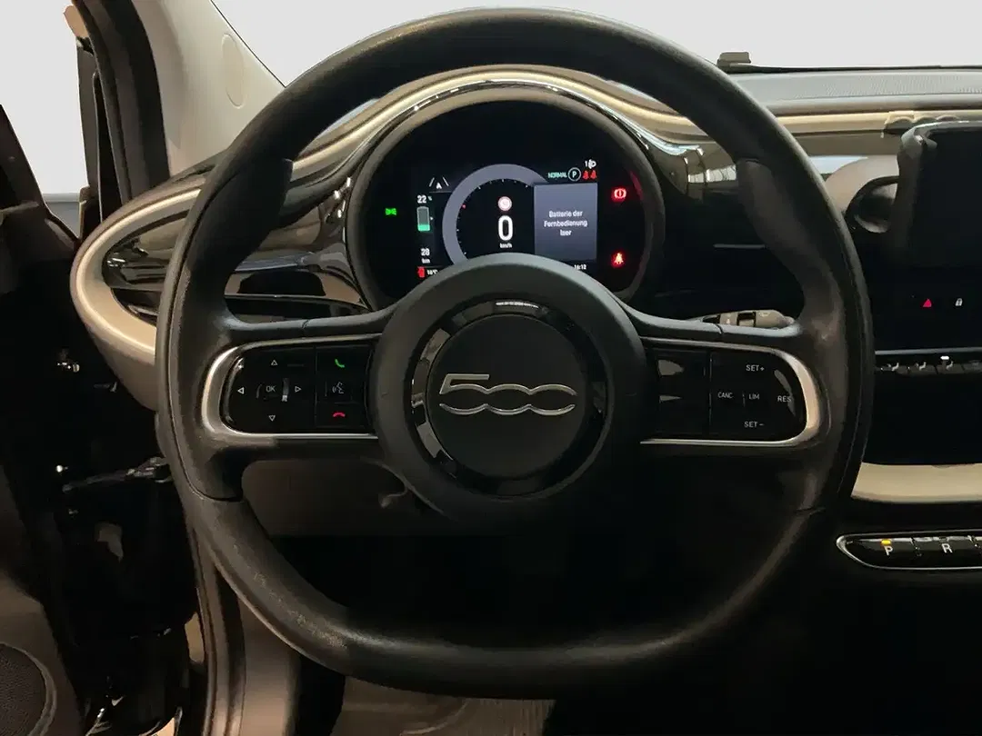 Fiat 500e Action - Thumbnail 10