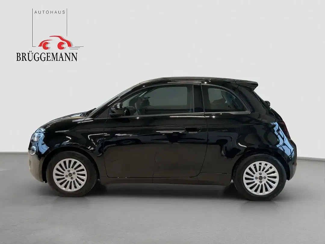 Fiat 500e Action - Thumbnail 3