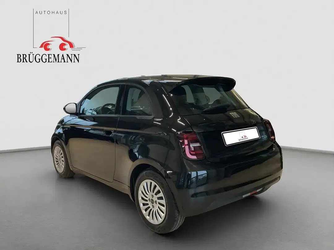 Fiat 500e Action - Thumbnail 4