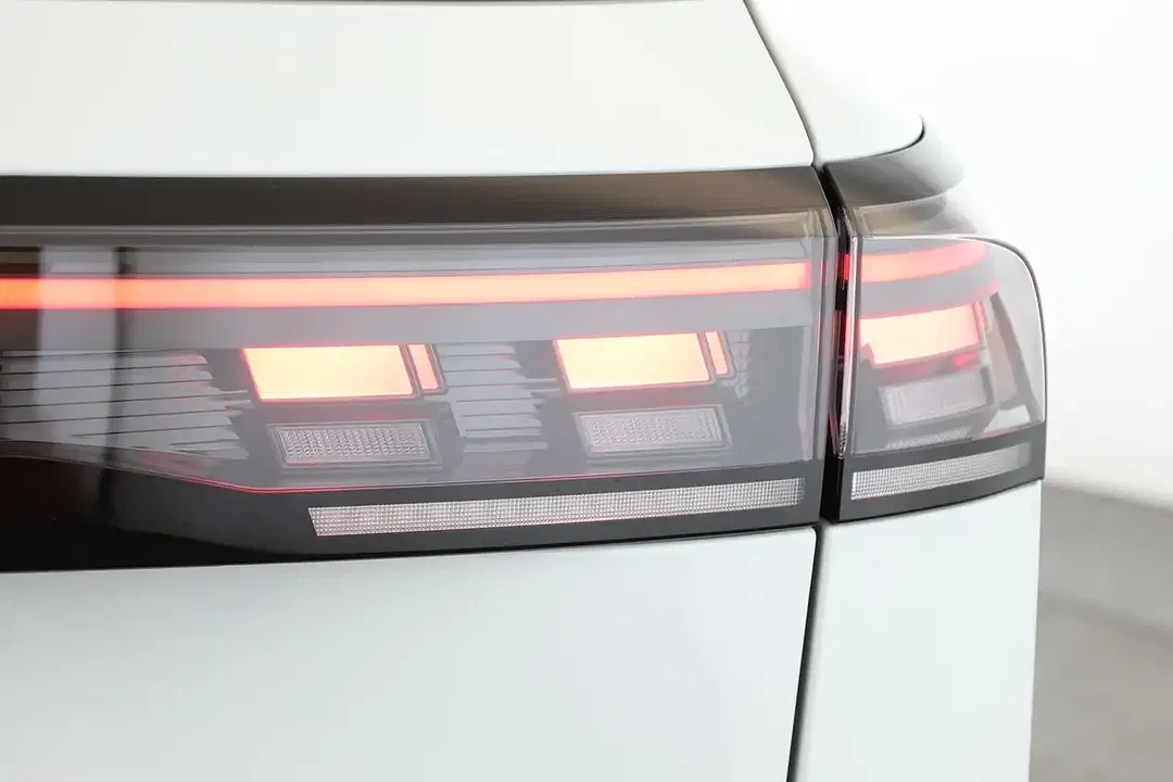 Volkswagen Tiguan 2.0 TDI DSG 4Motion R-Line - Thumbnail 11