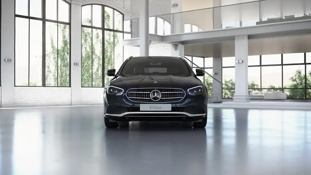 Mercedes-Benz E 300 - Thumbnail 10