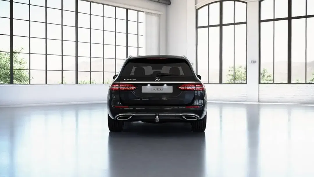Mercedes-Benz E 300 - Thumbnail 11