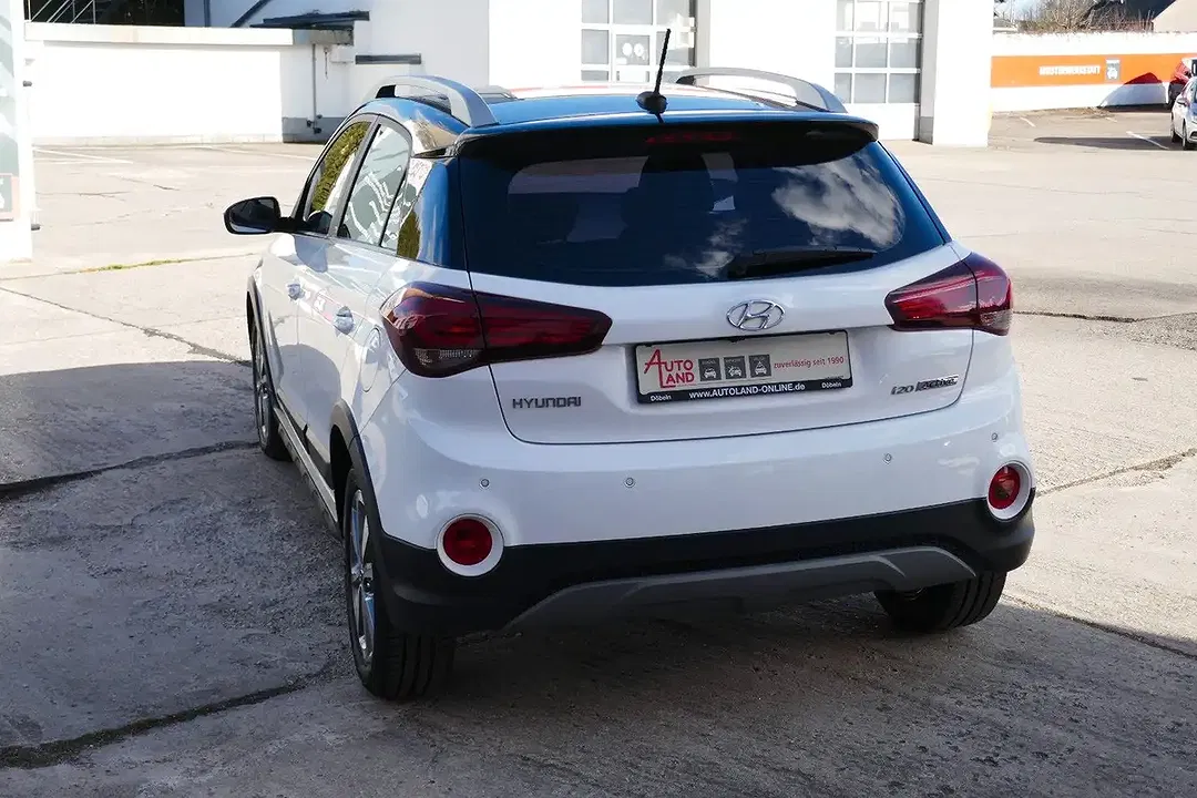Hyundai i20 Active Trend - Thumbnail 3