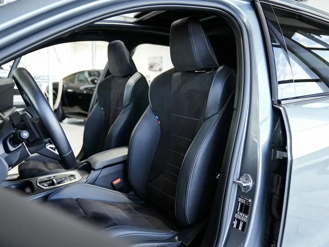 BMW 120 M Sport Pro - Thumbnail 3