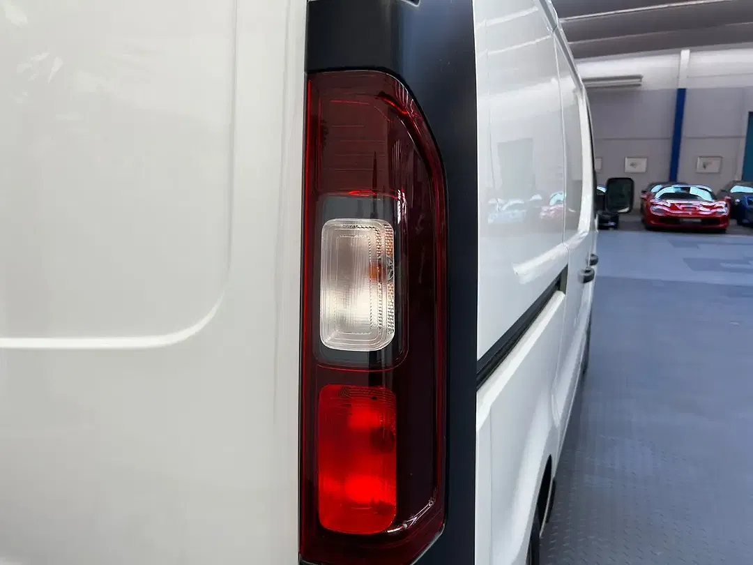 Nissan NV300 7t L1H1 Pro - Thumbnail 13