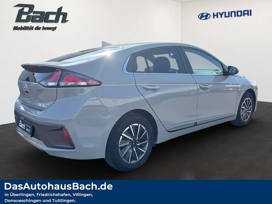 Hyundai IONIQ - Thumbnail 3