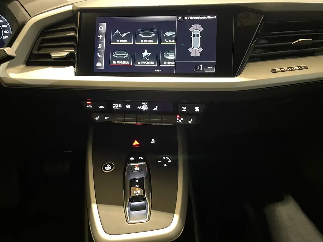 Audi Q4 e-tron 35 - Thumbnail 4