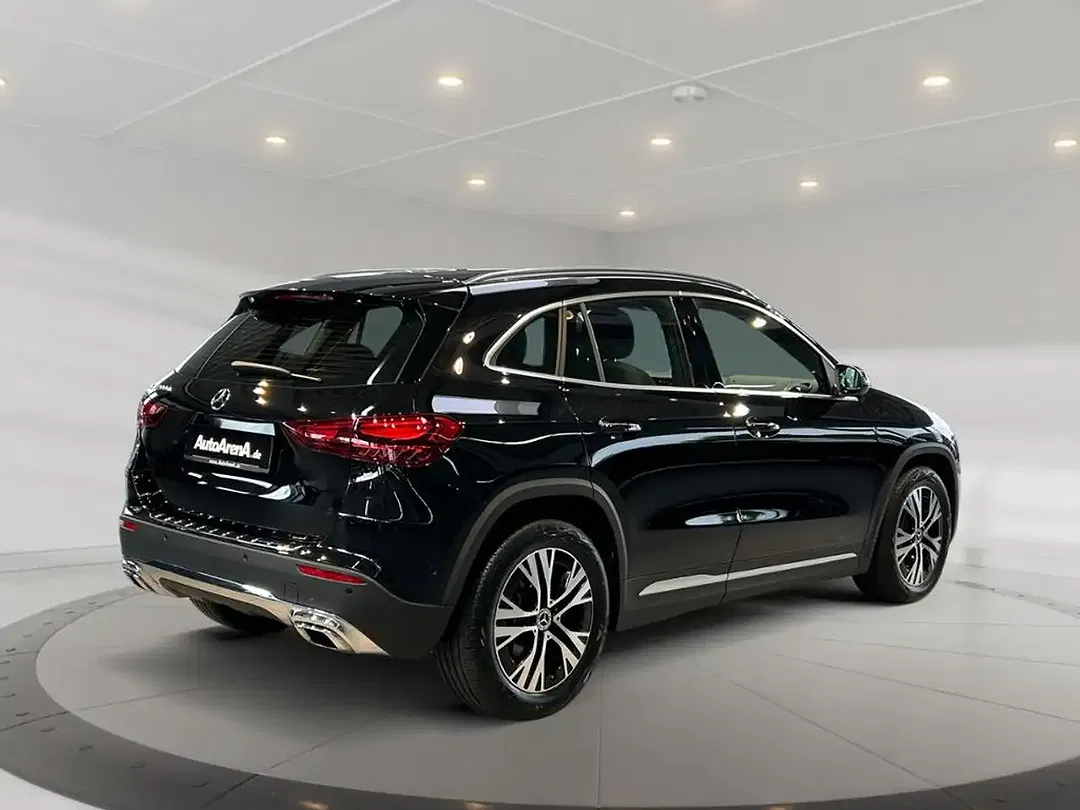 Mercedes-Benz GLA 200 MBUX Progressive - foto 2
