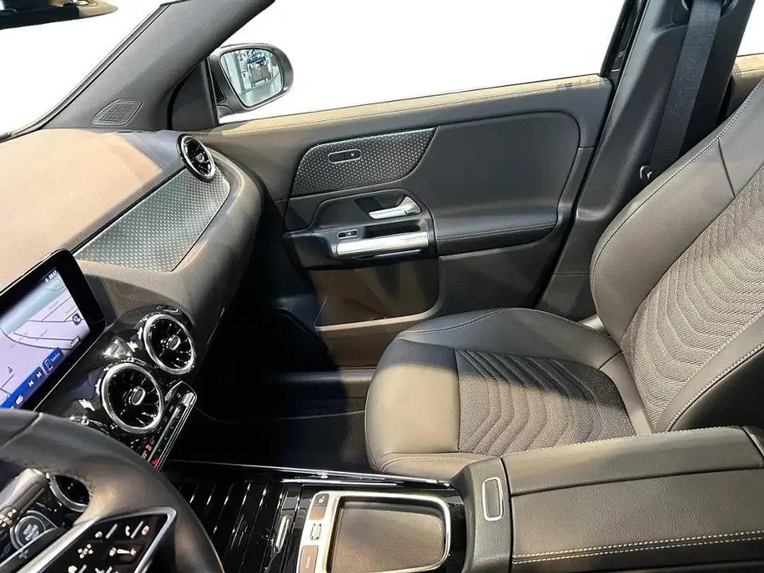 Mercedes-Benz GLA 200 MBUX Progressive - Thumbnail 7