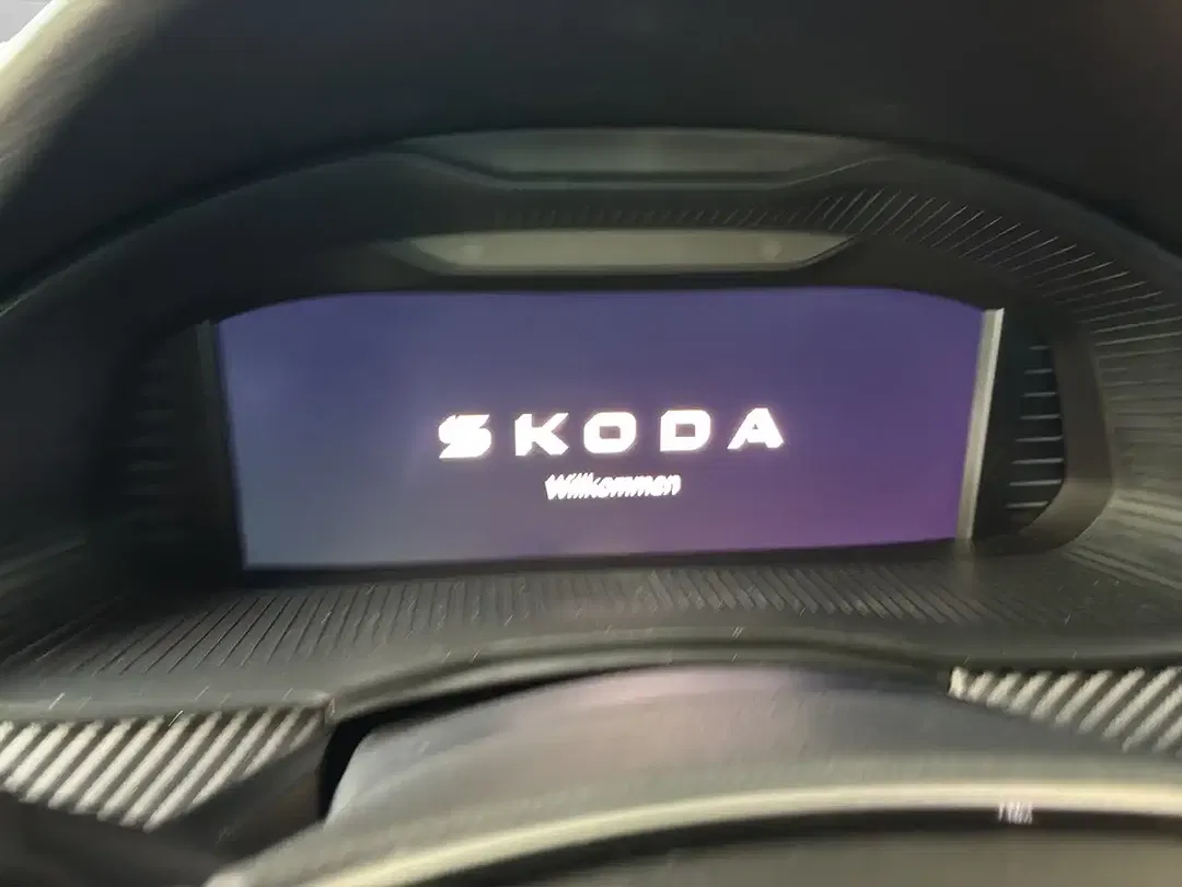 Skoda Scala 1.5 TSI DSG Monte Carlo - Thumbnail 11