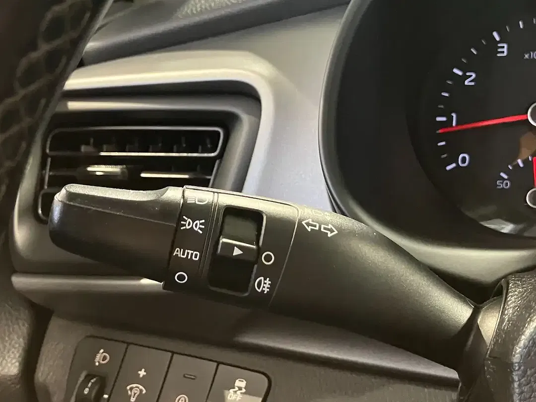 Kia Stonic 1.2 Edition 7 - Thumbnail 10