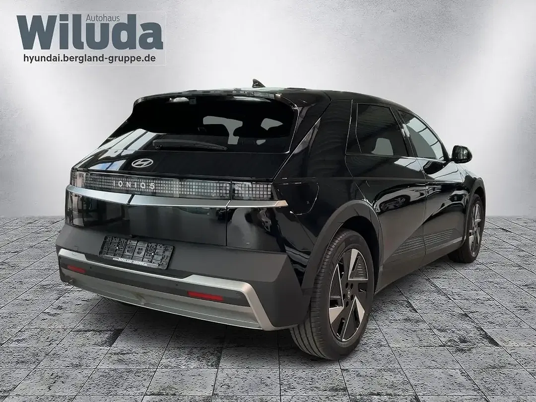 Hyundai IONIQ 5 UNIQ - Thumbnail 4