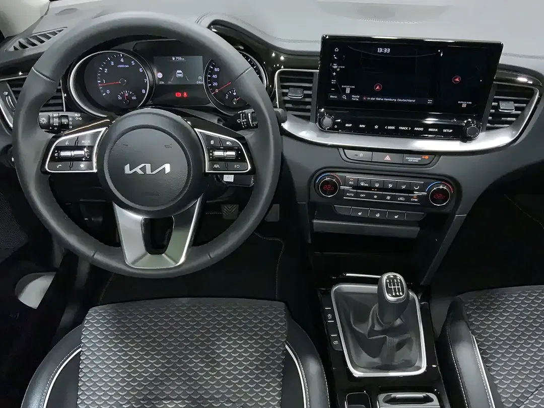 Kia XCeed 1.5 T-GDI Vision - Thumbnail 12