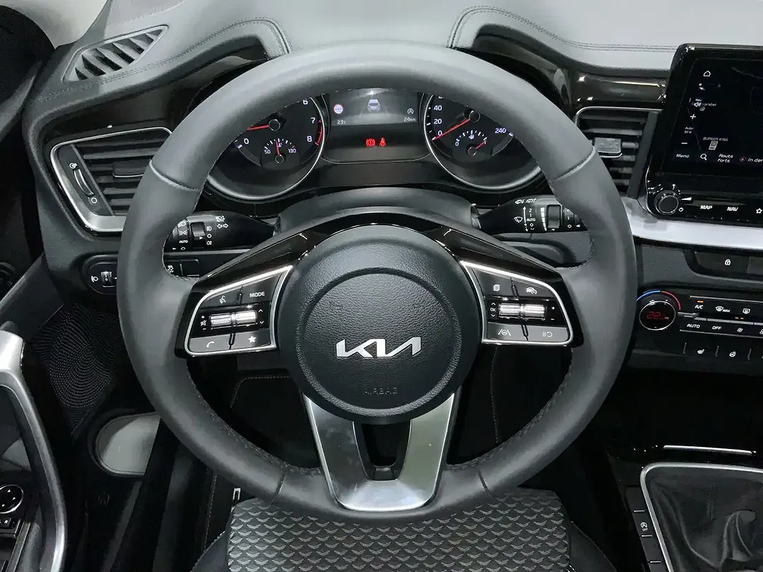 Kia XCeed 1.5 T-GDI Vision - Thumbnail 13