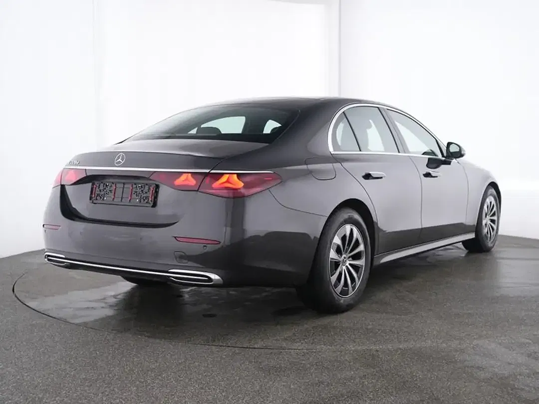 Mercedes-Benz E 220 Avantgarde Advanced - Thumbnail 3