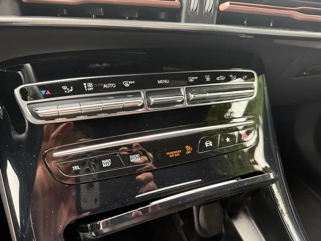Mercedes-Benz EQC 400 4MATIC - Thumbnail 13