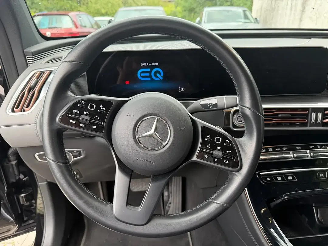 Mercedes-Benz EQC 400 4MATIC - Thumbnail 3