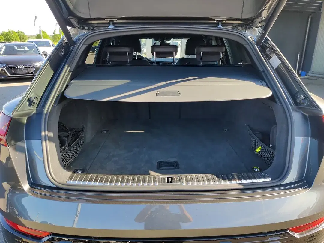 Audi Q8 e-tron 55 quattro Matrix LED S line - Thumbnail 14