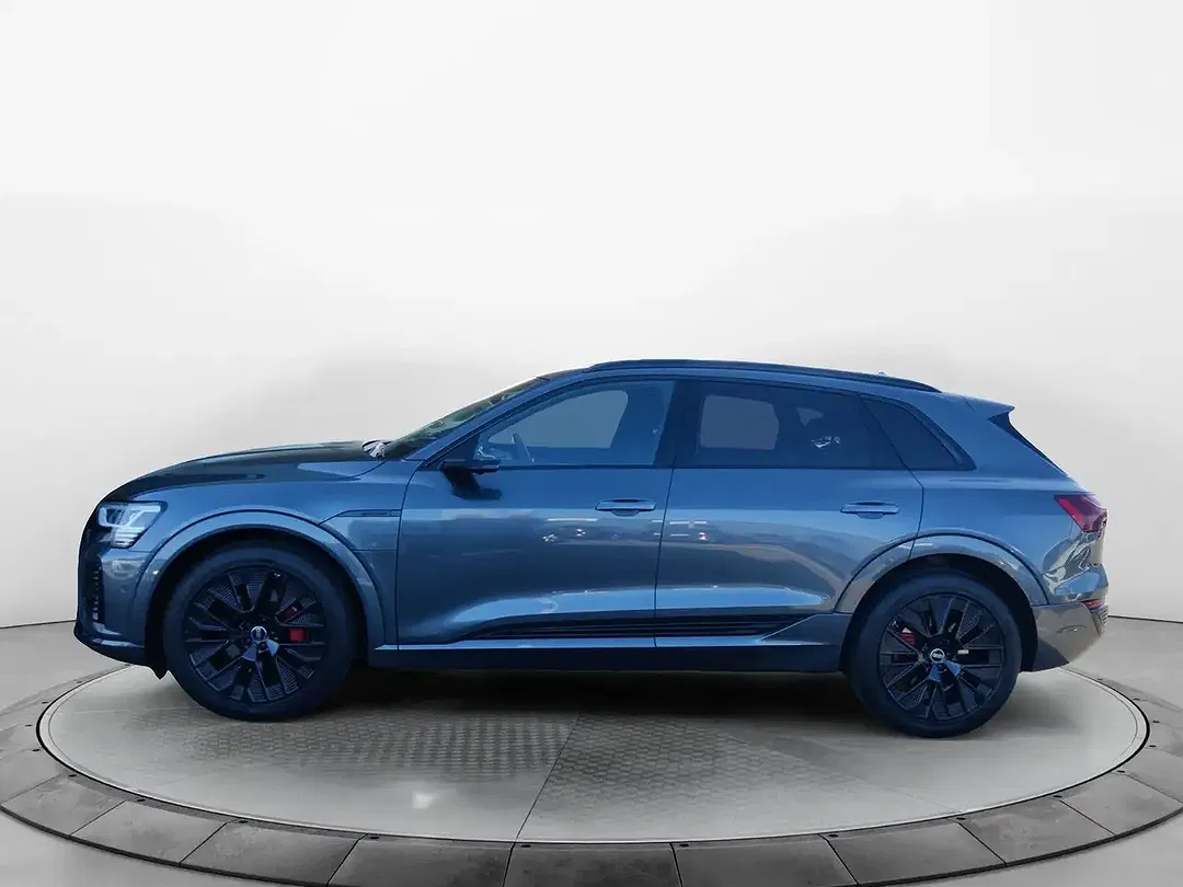 Audi Q8 e-tron 55 quattro Matrix LED S line - foto 2