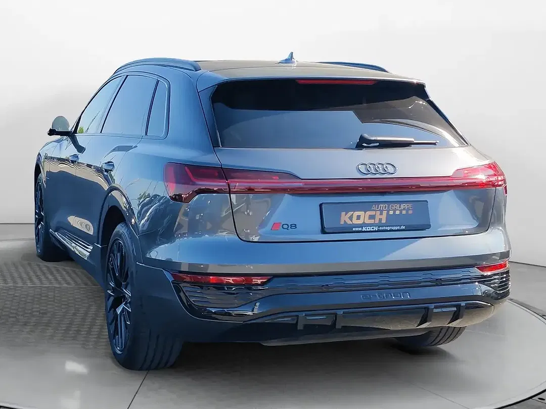 Audi Q8 e-tron 55 quattro Matrix LED S line - Thumbnail 6