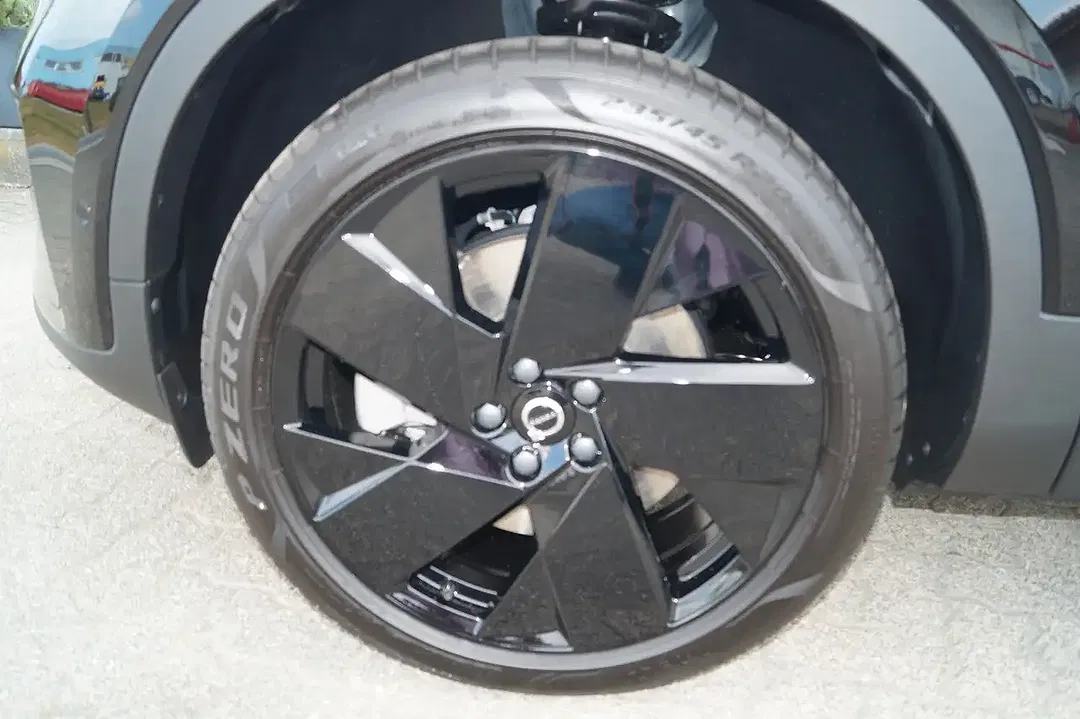 Volvo EX40 AUT AWD Plus Black Edition - Thumbnail 14