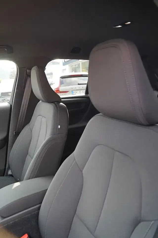 Volvo EX40 AUT AWD Plus Black Edition - Thumbnail 7