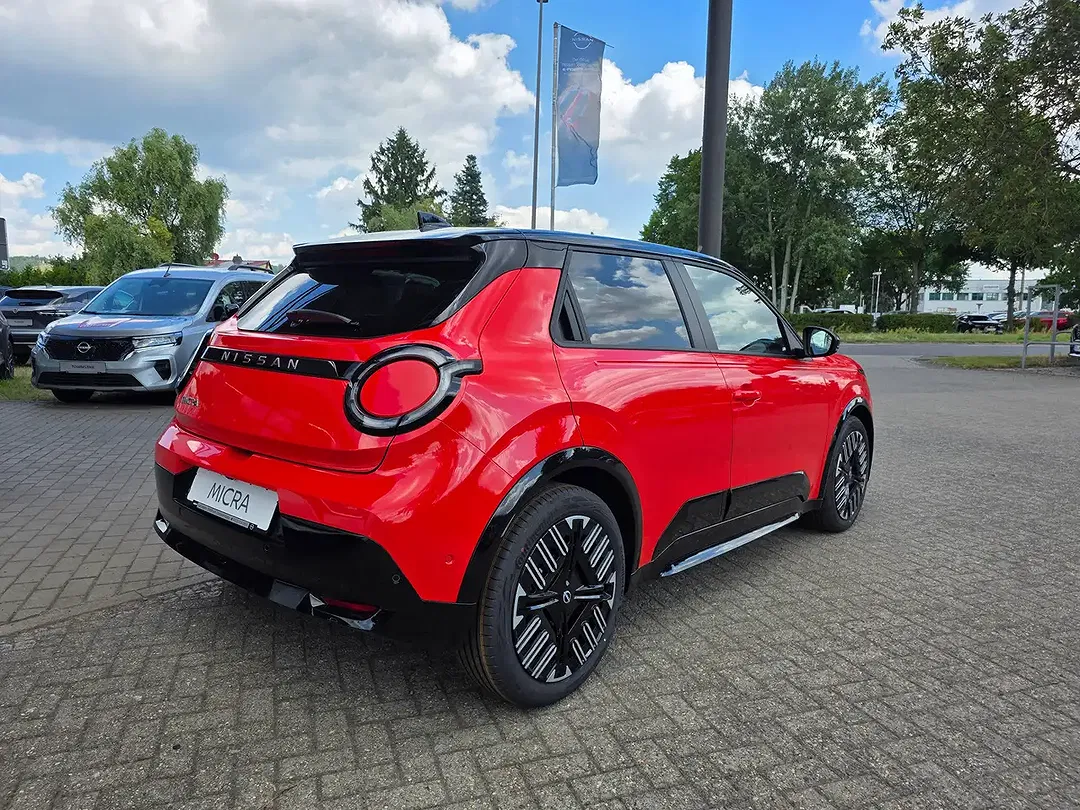 Nissan Micra - Thumbnail 4