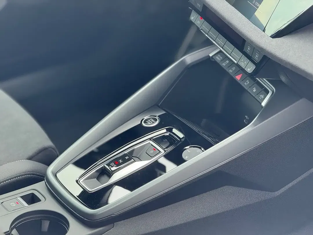Audi A3 TFSI quattro Matrix LED - Thumbnail 10