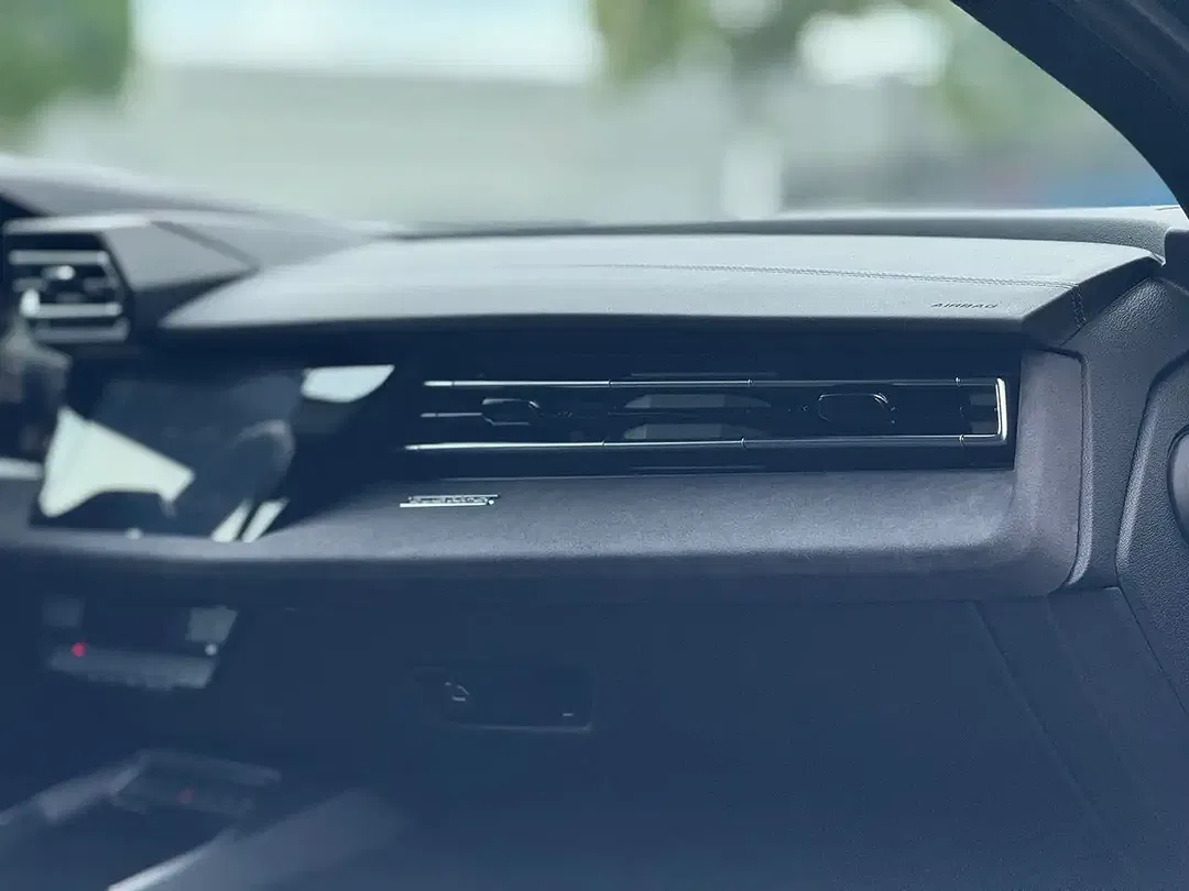 Audi A3 TFSI quattro Matrix LED - Thumbnail 11