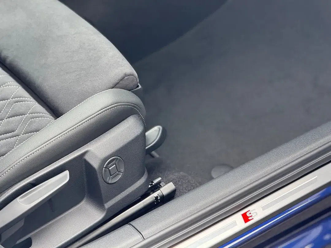 Audi A3 TFSI quattro Matrix LED - Thumbnail 14