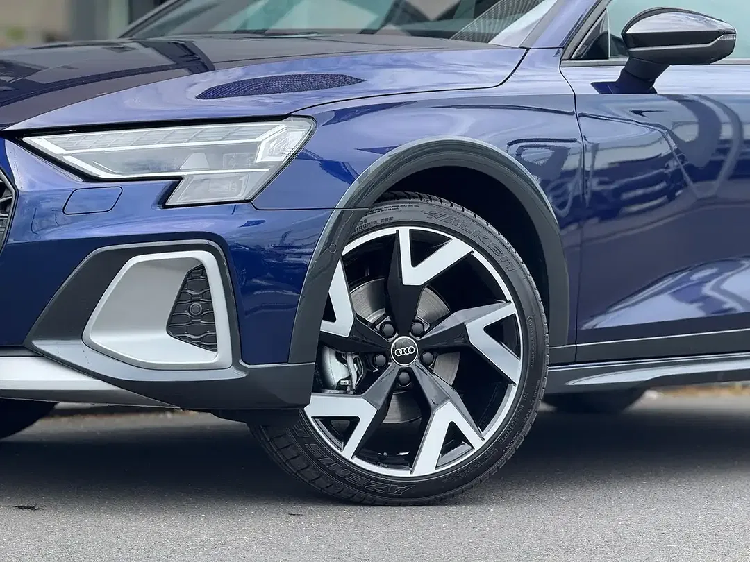 Audi A3 TFSI quattro Matrix LED - Thumbnail 6