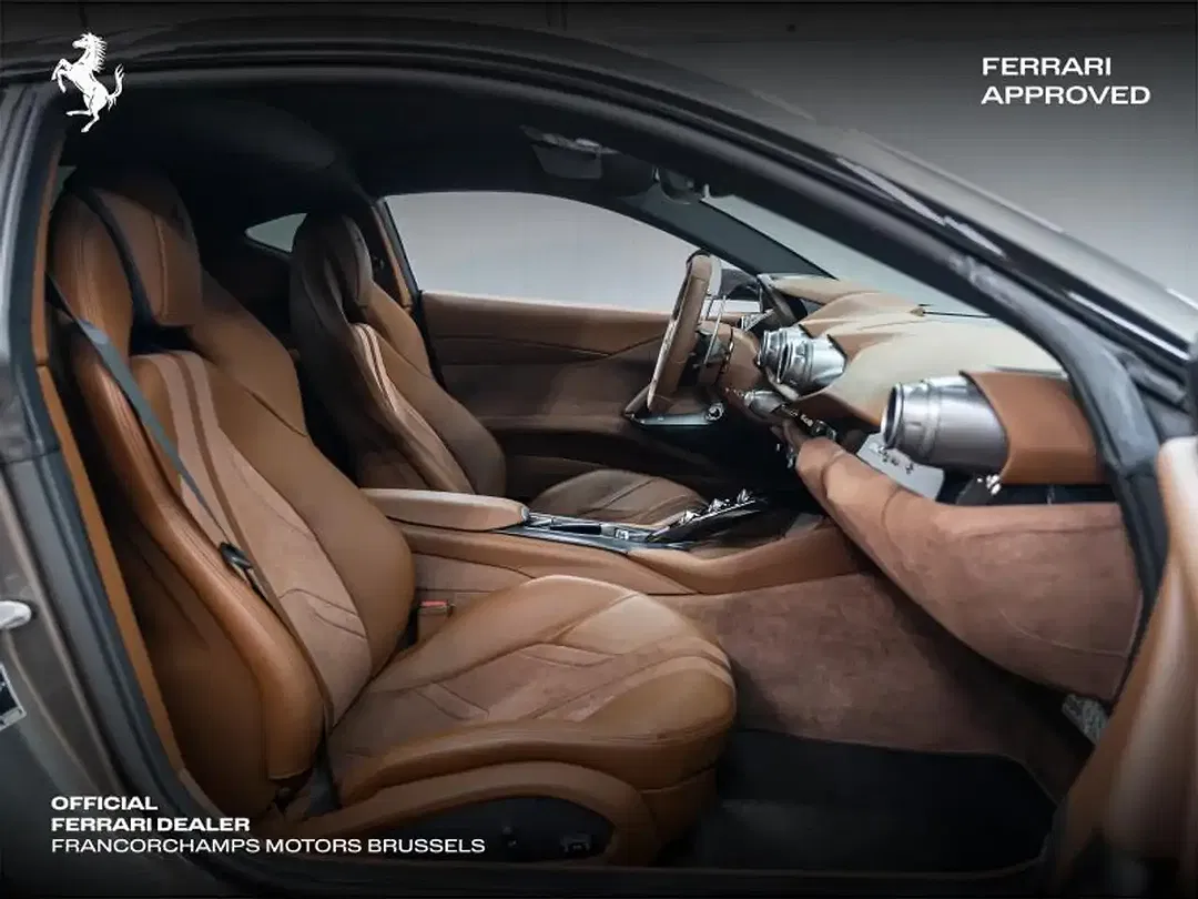 Ferrari 812 Superfast - Thumbnail 10