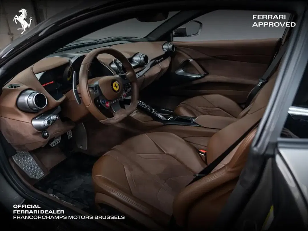 Ferrari 812 Superfast - Thumbnail 9