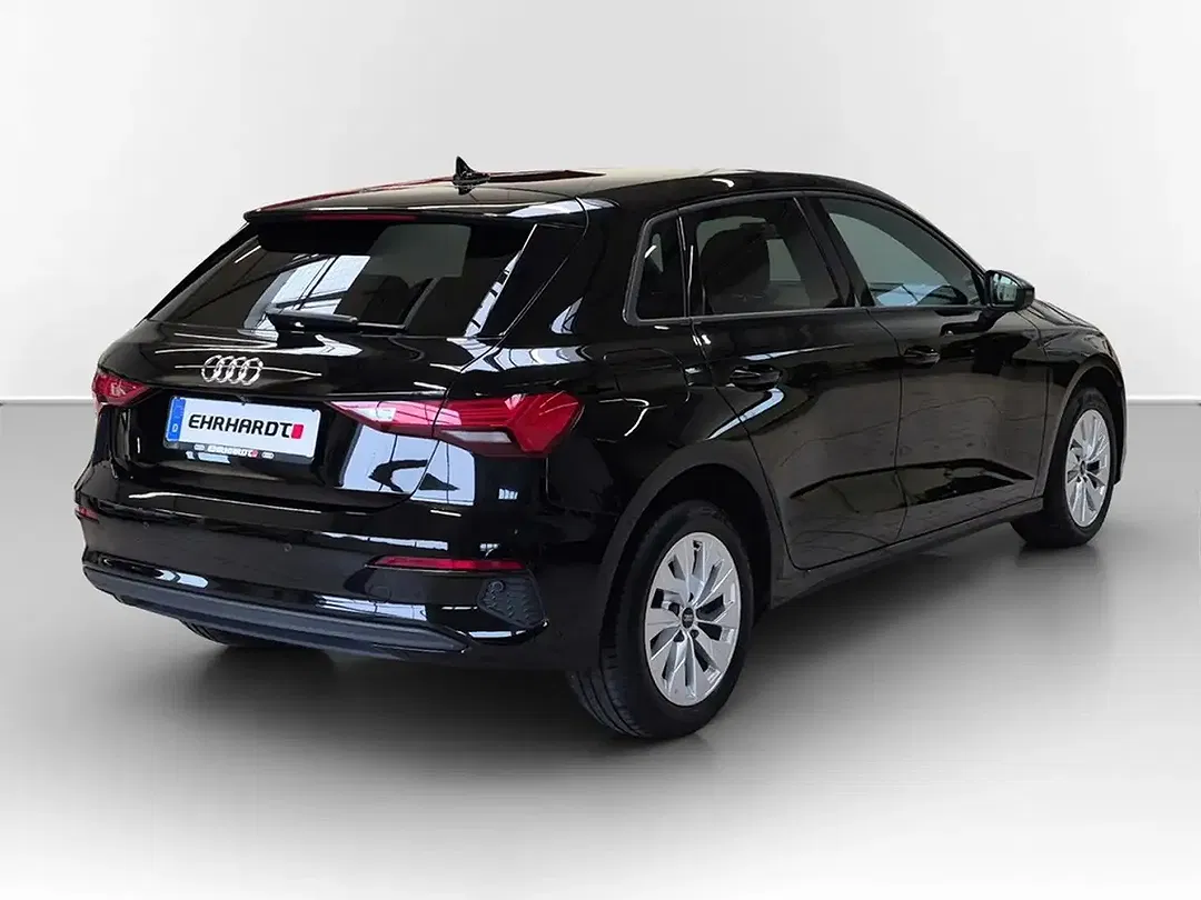 Audi A3 40 TFSI e S tronic Sportback - Thumbnail 4