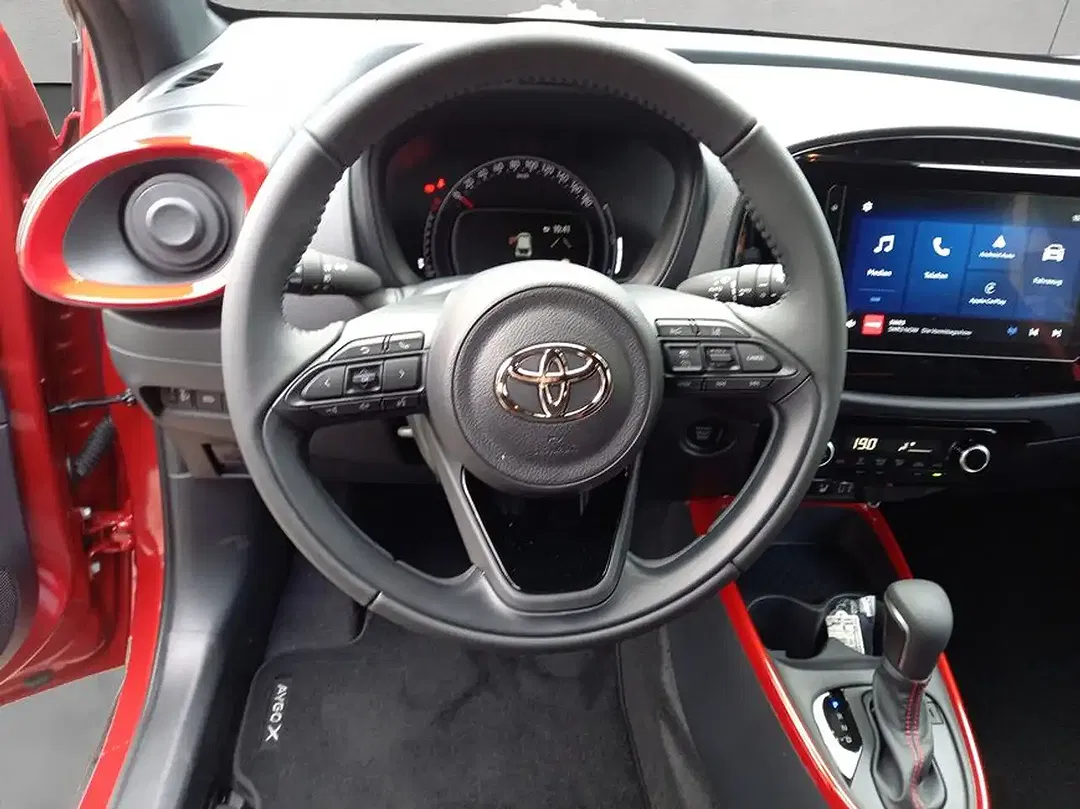 Toyota Aygo X Air Teamplayer - Thumbnail 10